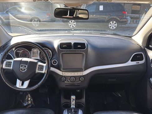 Used 2019 Dodge Journey GT image 29