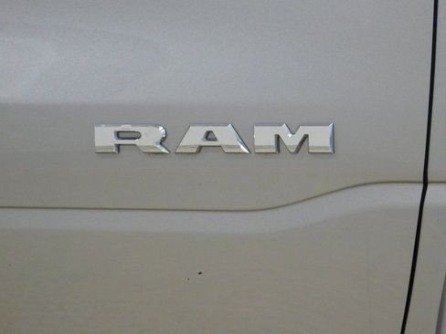 Used 2020 RAM 1500 Laramie image 13