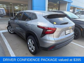 Used 2025 Chevrolet Trax LS w/ Driver Confidence Package FWD video 3