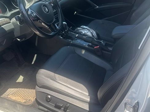 Used 2018 Volkswagen Passat 2.0T SE FWD image 5