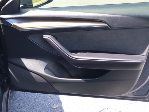 Used 2023 Tesla Model 3 Standard Range RWD image 18