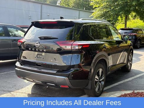 Used 2025 Nissan Rogue SL AWD/4WD image 5