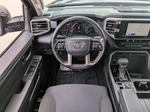 Used 2023 Toyota Tundra SR5 w/ SR5 Convenience Package AWD/4WD image 17
