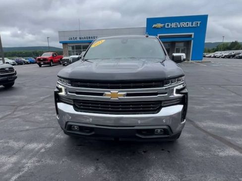 Used 2021 Chevrolet Silverado 1500 LT w/ Safety Package II AWD/4WD image 3