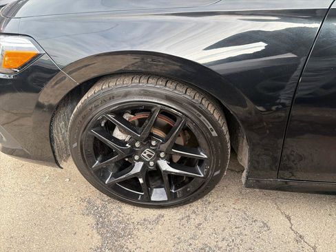 Used 2023 Honda Civic Sport image 14