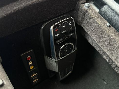 Used 2016 Mercedes-Benz S 550 4MATIC Coupe image 32