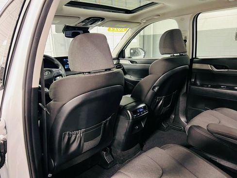Used 2022 Hyundai Palisade SEL image 28
