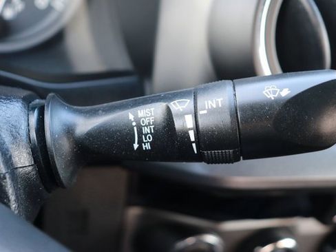 Used 2018 Toyota Tacoma TRD Sport image 21