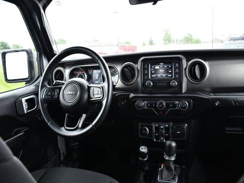 Used 2019 Jeep Wrangler Unlimited Sport S AWD/4WD image 21