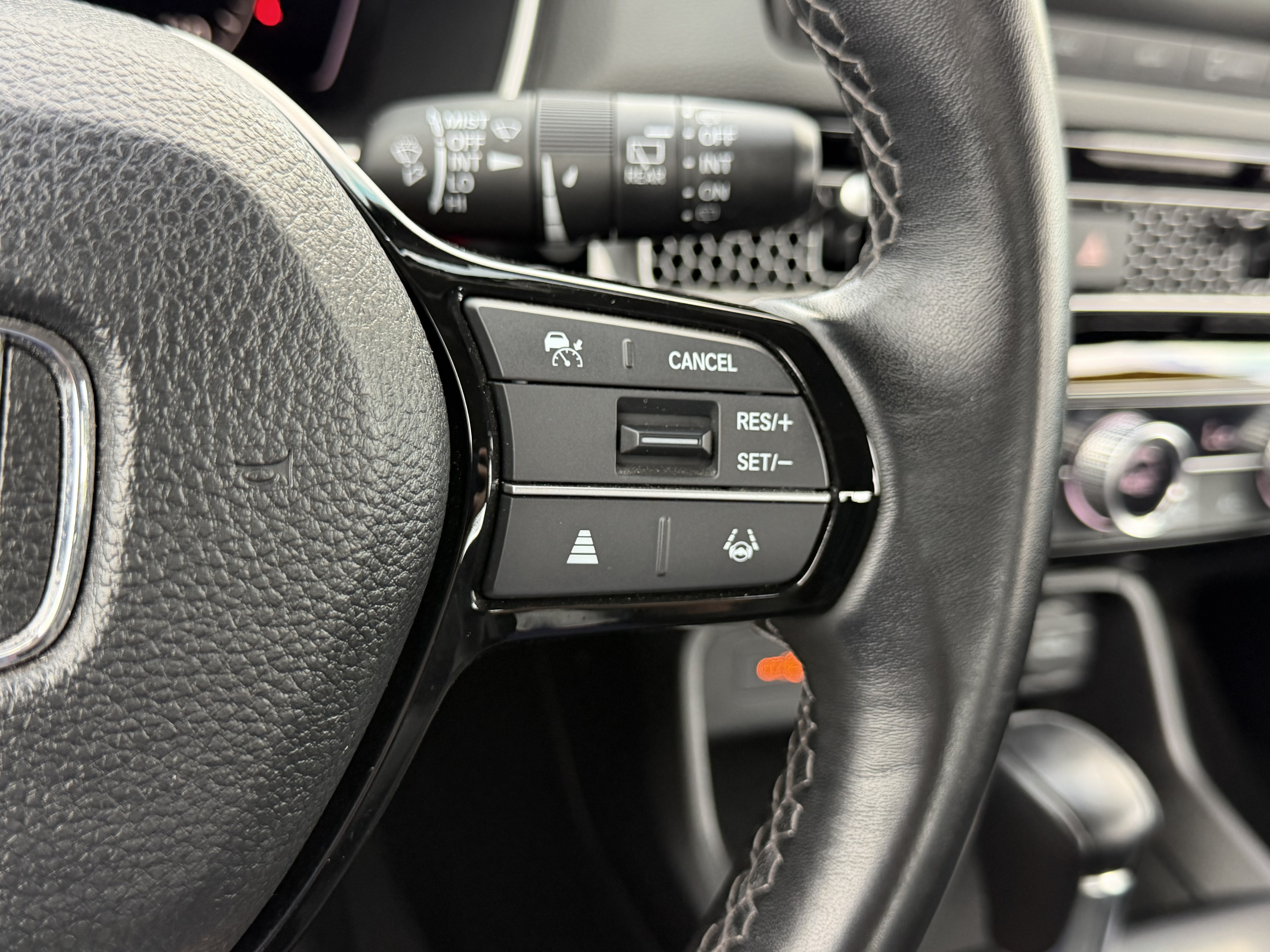 Used 2024 Honda Civic EX-L image 27