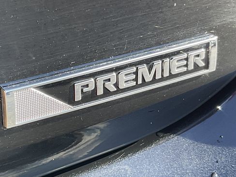 Used 2017 Chevrolet Cruze Premier image 9