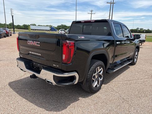 Used 2025 GMC Sierra 1500 SLT AWD/4WD image 6
