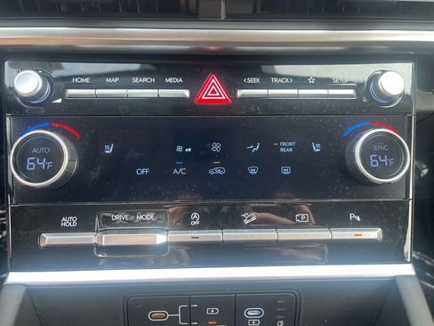 Used 2024 Hyundai Santa Fe SEL FWD image 22