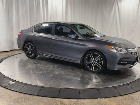 Used 2017 Honda Accord Sport Special Edition image 3
