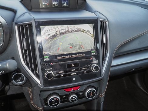 Used 2019 Subaru Crosstrek 2.0i Limited w/ Moonroof Package w/Navigation image 15