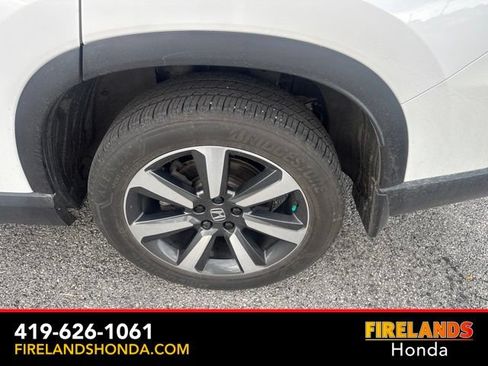 Used 2023 Honda Pilot Touring image 11