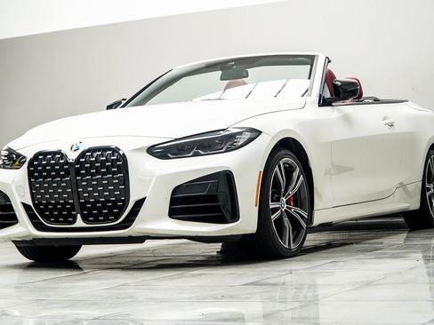 Used 2024 BMW 440i xDrive Convertible w/ Premium Package image 9