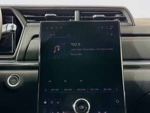 Used 2025 GMC Terrain Elevation image 21