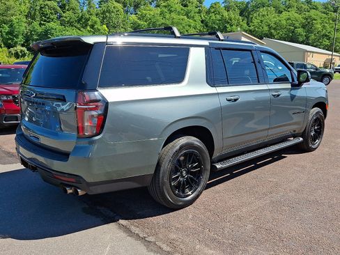 Used 2024 Chevrolet Suburban Z71 w/ Off-Road Capability Package AWD/4WD image 11