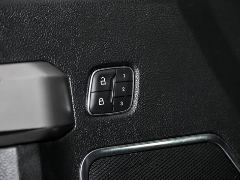 Used 2019 Ford F250 Lariat image 14