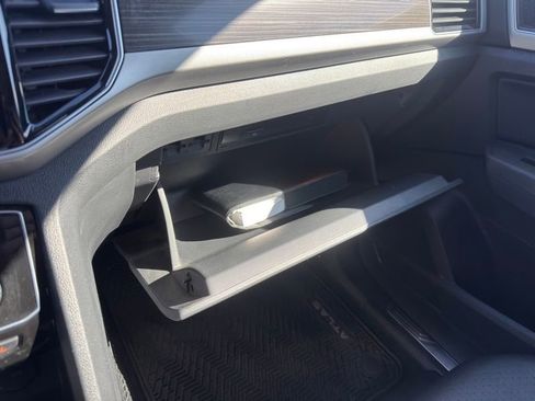 Used 2018 Volkswagen Atlas SEL image 21