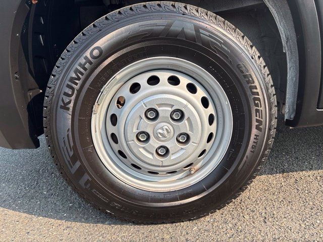 Used 2025 RAM ProMaster 2500 w/ Convenience Group FWD image 11
