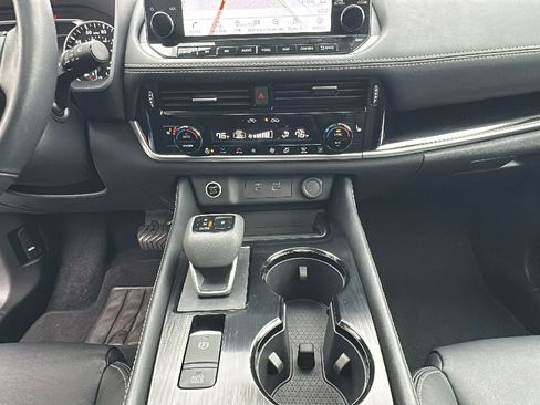 Certified 2023 Nissan Rogue SL w/ SL Premium Package image 20