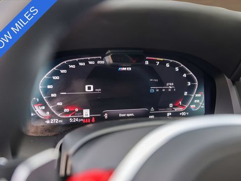 Used 2025 BMW M8 Competition AWD/4WD image 12