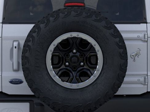 New 2025 Ford Bronco Outer Banks w/ Sasquatch Package image 24