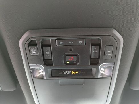 Used 2023 Toyota Tundra Platinum image 14