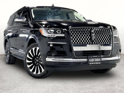 Used 2024 Lincoln Navigator Black Label AWD/4WD image 1