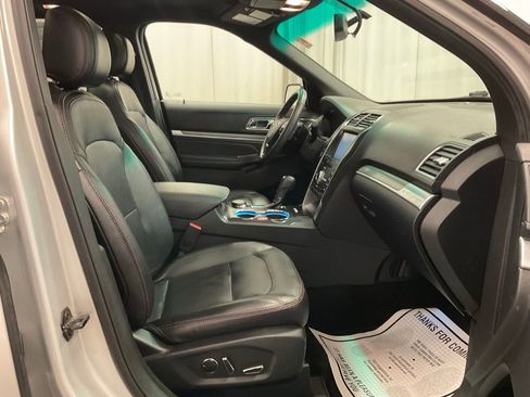 Used 2016 Ford Explorer Sport w/ Equipment Group 401A AWD/4WD image 30