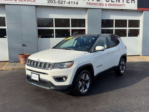 Used 2018 Jeep Compass Limited w/ Navigation Group image 2