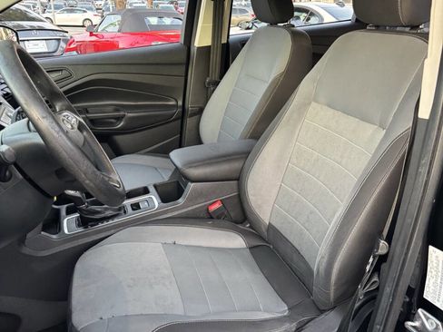 Used 2018 Ford Escape S image 15