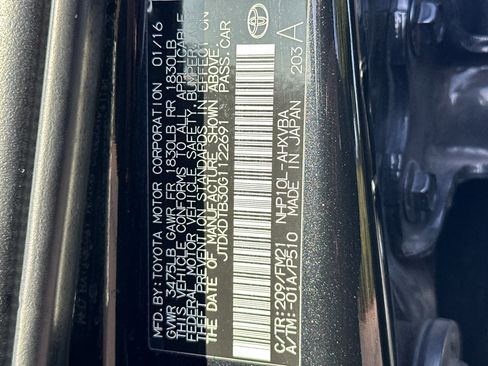 Used 2016 Toyota Prius C image 26