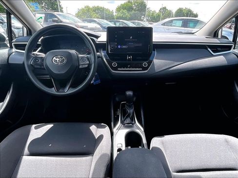 Used 2024 Toyota Corolla LE FWD image 21