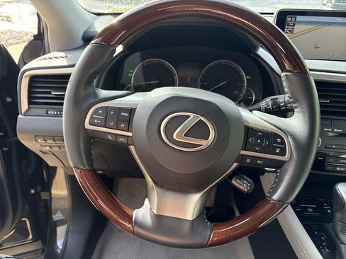 Used 2019 Lexus RX 350 AWD w/ Navigation Package image 18