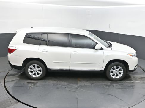 Used 2011 Toyota Highlander 2WD image 36