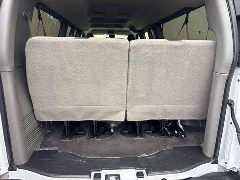Used 2025 Chevrolet Express 3500 LT w/ LT Preferred Equipment Group RWD image 19