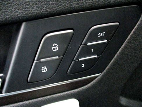 Used 2022 Audi Q5 2.0T Premium Plus image 19