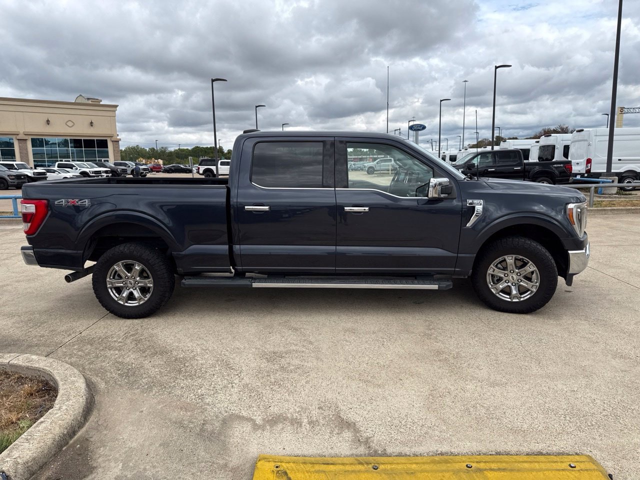 Used 2021 Ford F150 Lariat w/ Equipment Group 502A High AWD/4WD image 17