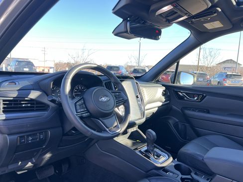 Used 2025 Subaru Forester Limited image 25