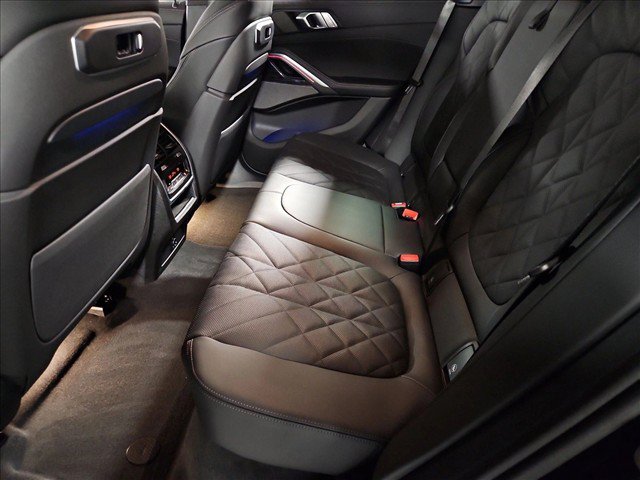 New 2027 BMW X6 xDrive40i w/ Climate Comfort Package AWD/4WD image 16