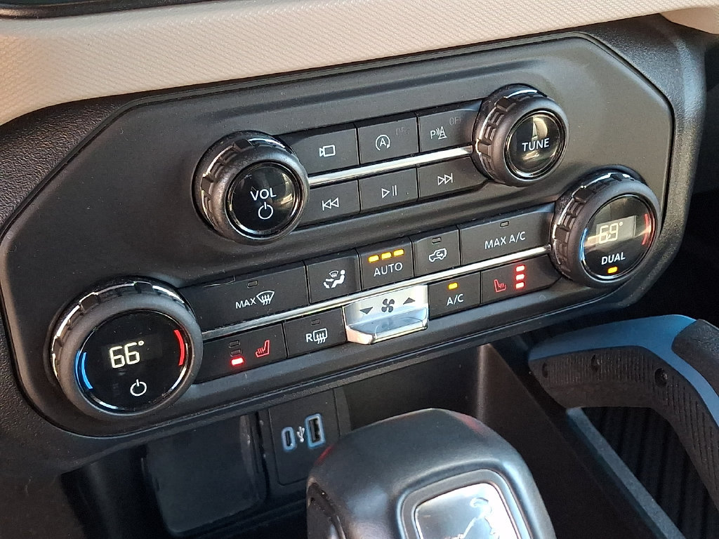 Used 2021 Ford Bronco Wildtrak AWD/4WD image 15