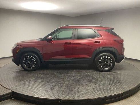 Certified 2022 Chevrolet TrailBlazer LT w/ Sun and Liftgate Package FWD image 4
