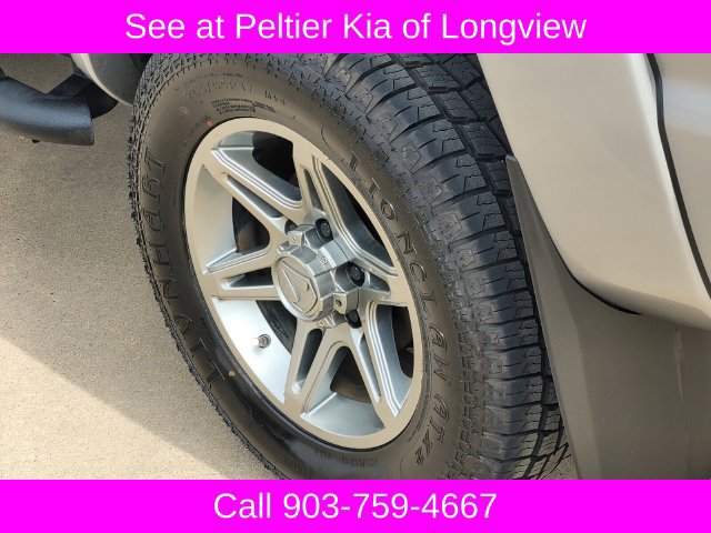 Used 2014 Toyota Tacoma PreRunner w/ SR5 Package RWD image 7