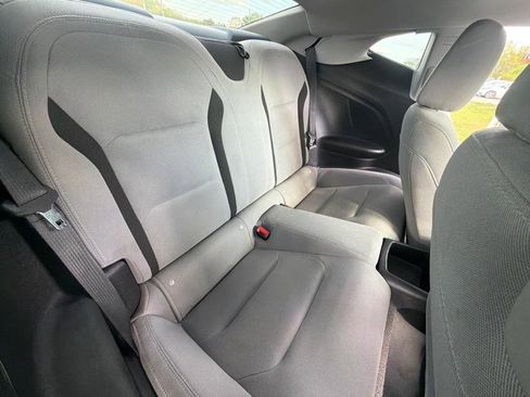 Used 2020 Chevrolet Camaro LT image 27