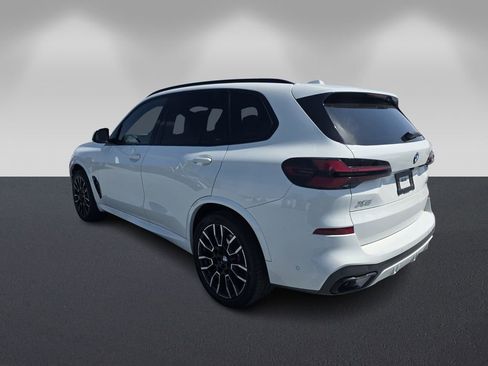 Certified 2024 BMW X5 sDrive40i w/ M Sport Package image 6