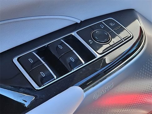 New 2025 Cadillac Lyriq Sport image 23