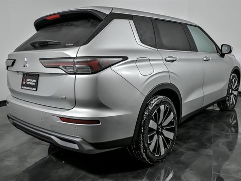 New 2026 Mitsubishi Outlander SE AWD/4WD image 8